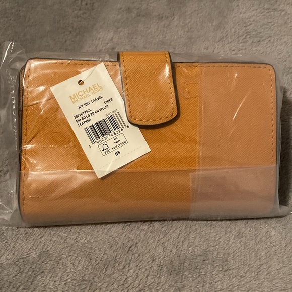 🧡MICHAEL KORS🧡Cider Medium Crossgrain Leather Bifold Wallet - Picture 6 of 7